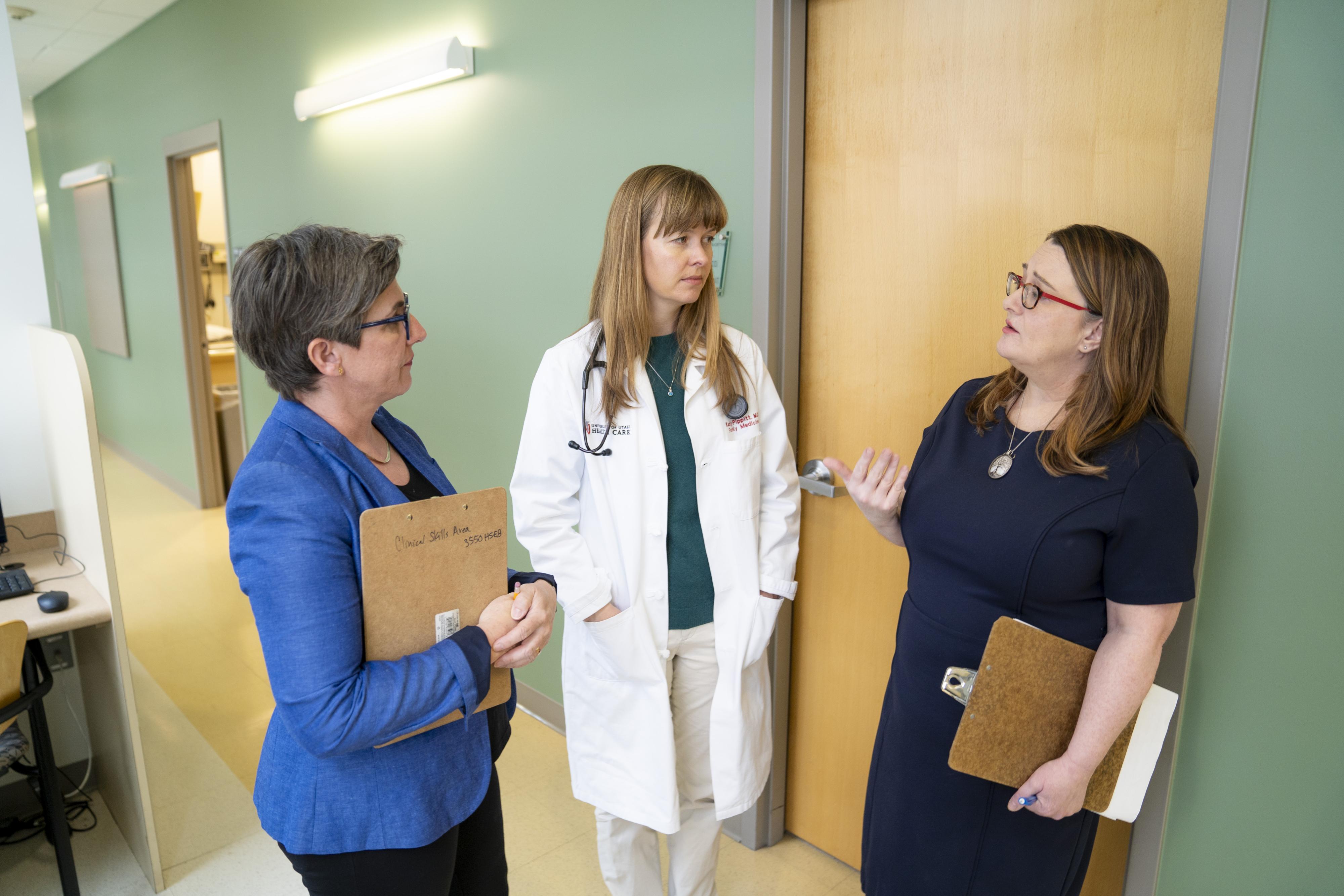 Gretchen Case, Sydney Cheek-O’Donnell (Theatre) and Karly Pippitt (Family Medicine) discuss CRITICS
