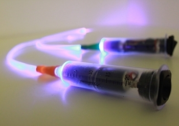 Bacteria-killing LIGHT LINE Catheter