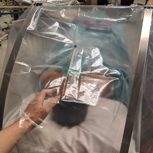 access to patient in aerosol tent