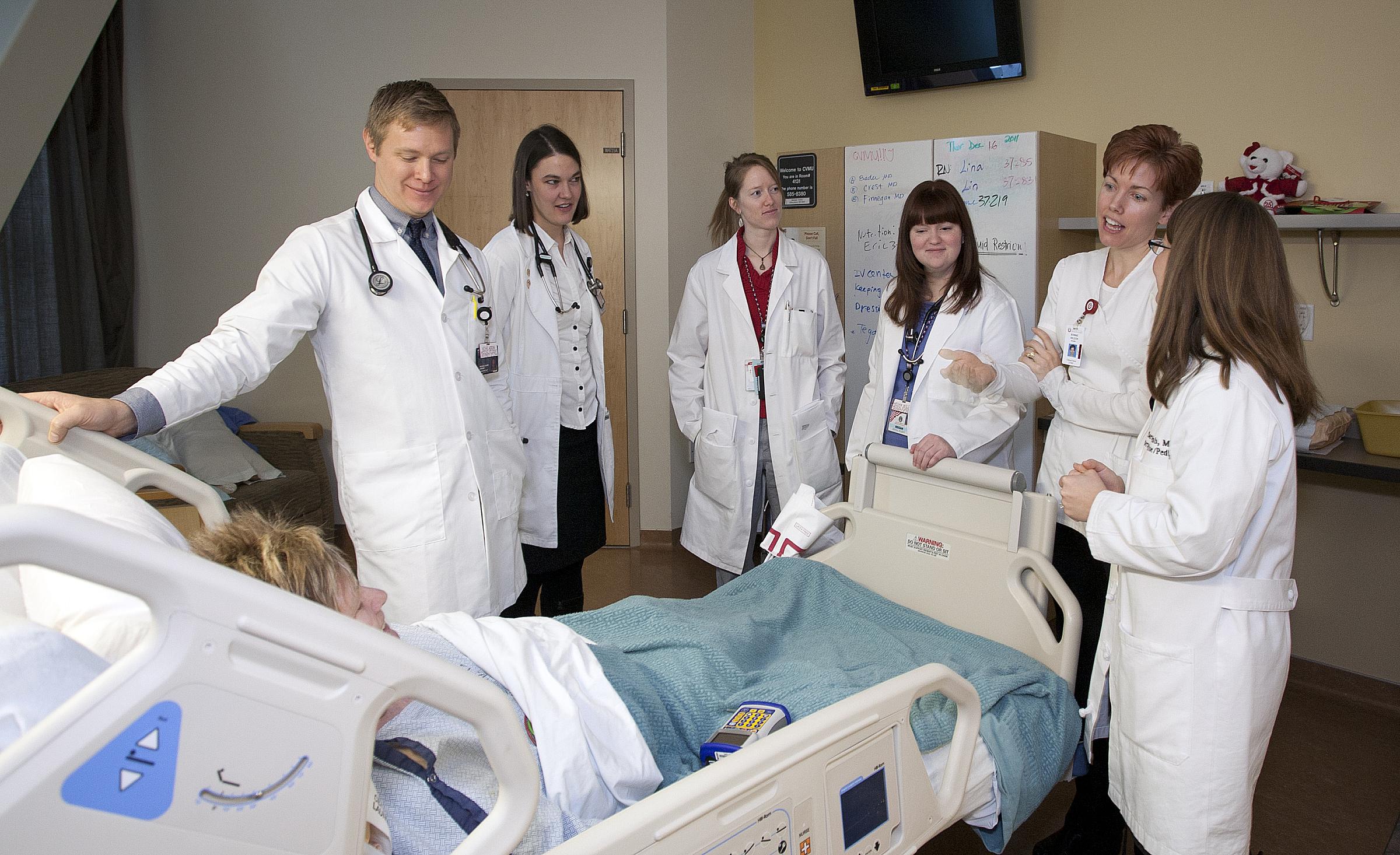 University of Utah medical students doing rounds.