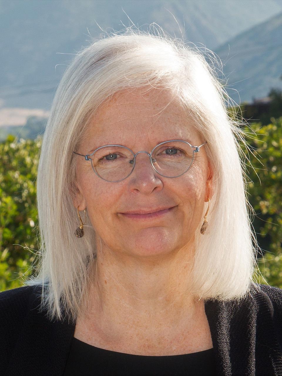 Maureen Henry