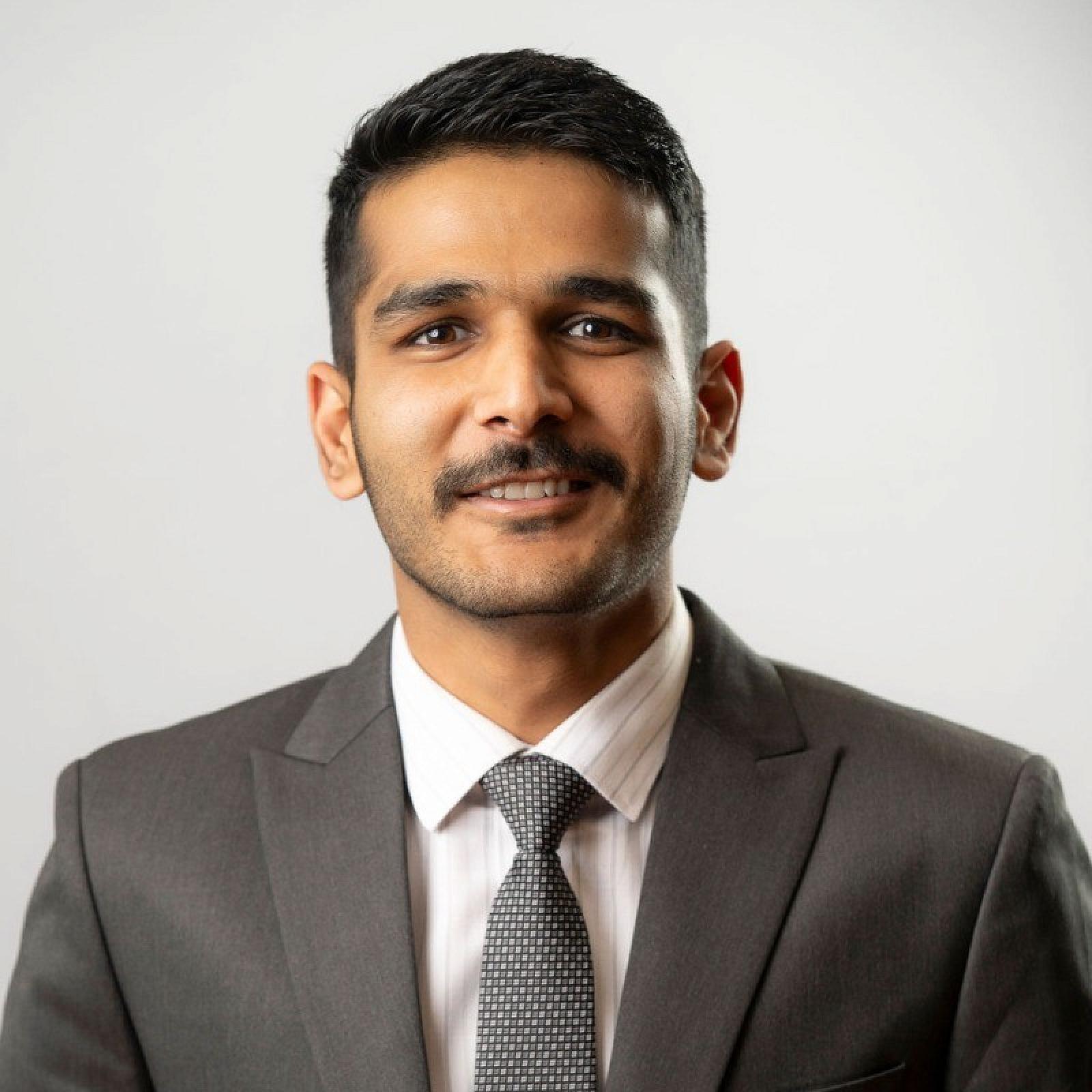 yash-agrawal-portrait